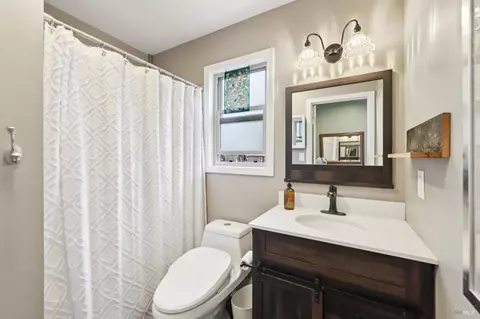 Bath - 3273 Macfadden St, Napa, CA 94558 photo 2 of 2