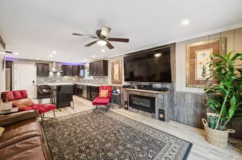 Living - 3273 Macfadden St, Napa, CA 94558 photo 3 of 4