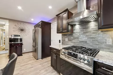 Kitchen - 3273 Macfadden St, Napa, CA 94558 photo 9 of 10