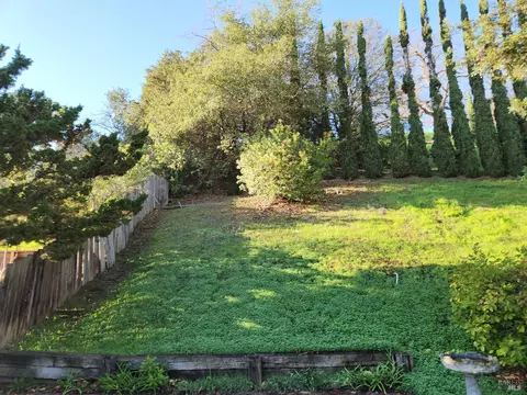 Exterior - 1238 Center Ave, Martinez, CA 94553 photo 8 of 8