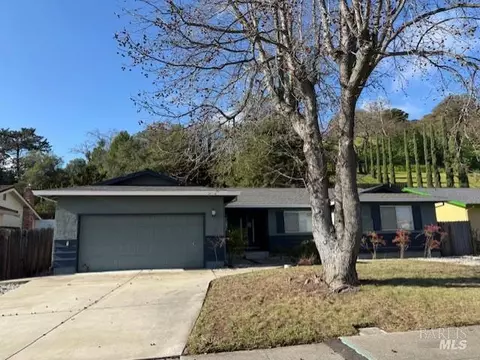 Exterior - 1238 Center Ave, Martinez, CA 94553 photo 6 of 8