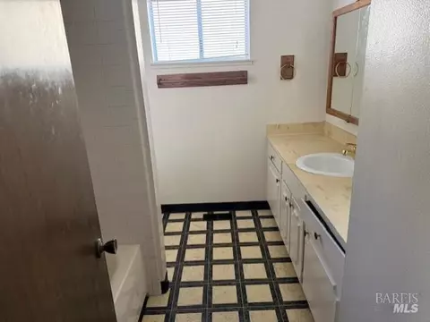 Bath - 1238 Center Ave, Martinez, CA 94553 photo 2 of 3