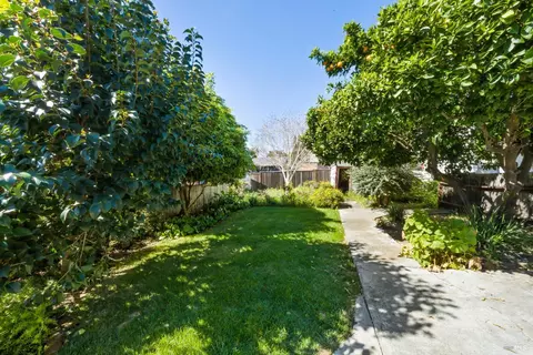 Exterior - 803-811 E 5th St, Benicia, CA 94510 photo 7 of 14