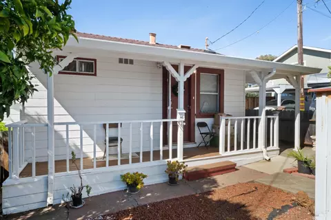 Exterior - 803-811 E 5th St, Benicia, CA 94510 photo 11 of 14