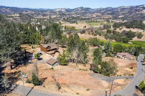4945 Pinecroft Way, Santa Rosa, CA 95404