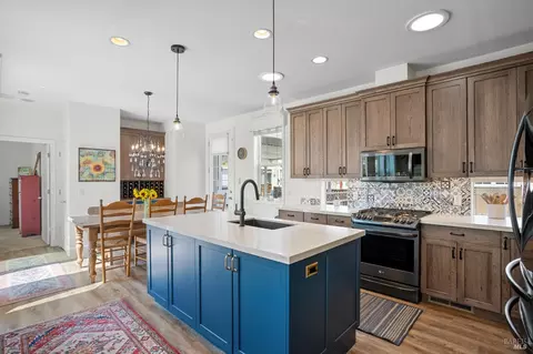 239 Teton Ct, San Rafael, CA 94903