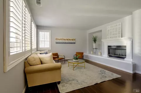 Living - 2580 Marshfield Rd, Vallejo, CA 94591 photo 2 of 2