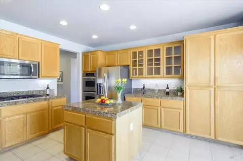 Kitchen - 2580 Marshfield Rd, Vallejo, CA 94591 photo 3 of 3