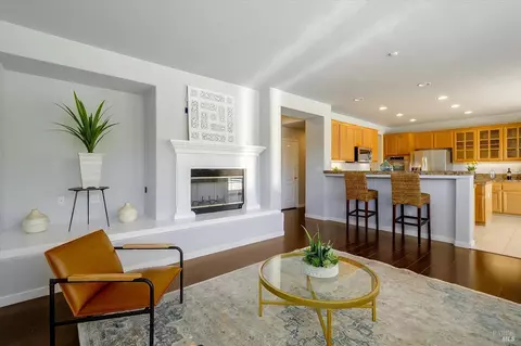 Living - 2580 Marshfield Rd, Vallejo, CA 94591 photo 1 of 2
