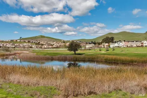 View/Area - 8128 Carlisle Way, Vallejo, CA 94591 photo 6 of 10