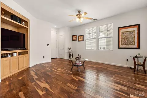 Living - 8128 Carlisle Way, Vallejo, CA 94591 photo 1 of 1