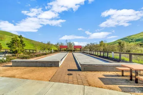 View/Area - 8128 Carlisle Way, Vallejo, CA 94591 photo 9 of 10