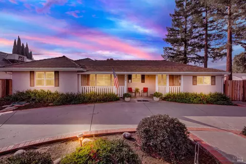 Exterior - 689 W C St, Dixon, CA 95620 photo 25 of 26