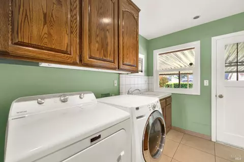Other - 689 W C St, Dixon, CA 95620 photo 9 of 11