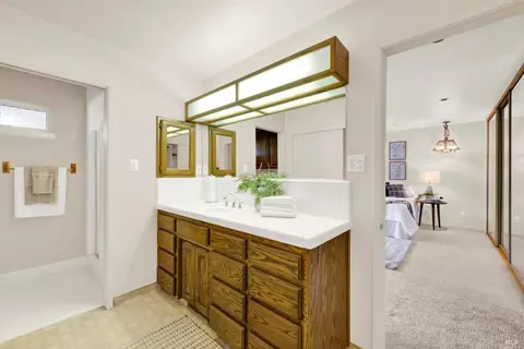 Bath - 689 W C St, Dixon, CA 95620 photo 1 of 5