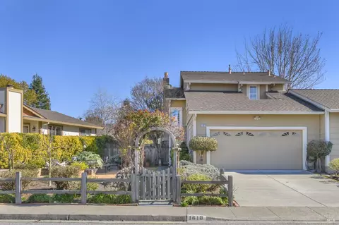 1610 Northstar Dr, Petaluma, CA 94954