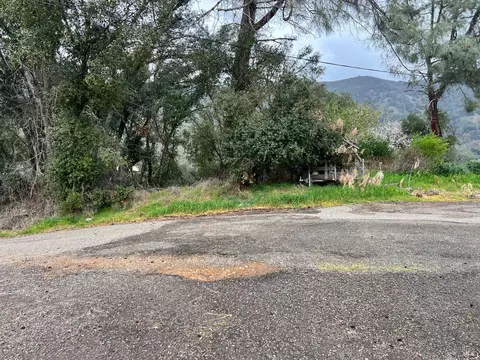 7166 Butte Ct, Nice, CA 95464