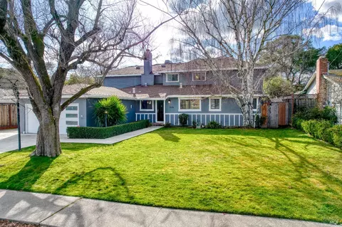 1534 Buchanan St, Novato, CA 94947