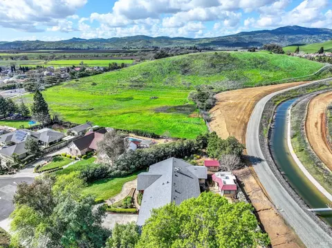View/Area - 2125 Mecca Ct, Fairfield, CA 94534 photo 4 of 5