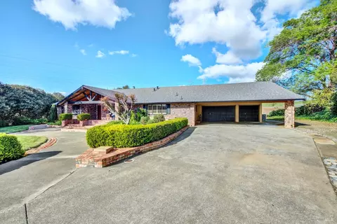 Exterior - 2125 Mecca Ct, Fairfield, CA 94534 photo 5 of 27
