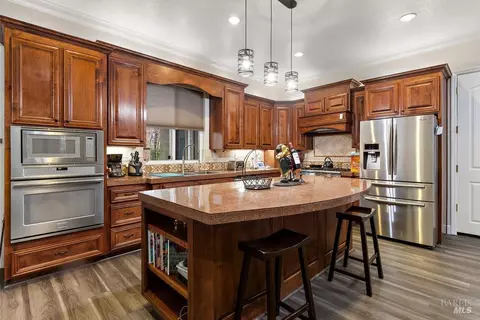 Kitchen - 9102 Cambridge Cir, Vallejo, CA 94591 photo 2 of 2