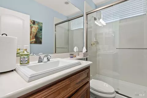 Bath - 9102 Cambridge Cir, Vallejo, CA 94591 photo 4 of 5