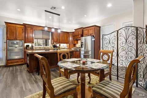 Dining - 9102 Cambridge Cir, Vallejo, CA 94591 photo 1 of 2