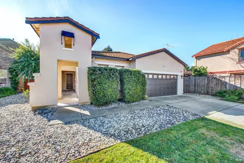 3007 Norwich Ct, Vacaville, CA 95687