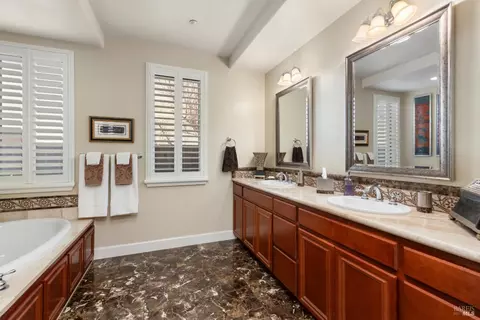 Bath - 3183 Olympic Rd, Fairfield, CA 94534 photo 1 of 5