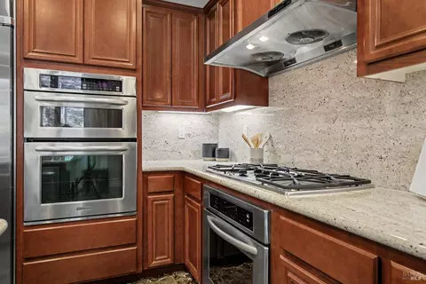 Kitchen - 3183 Olympic Rd, Fairfield, CA 94534 photo 4 of 4