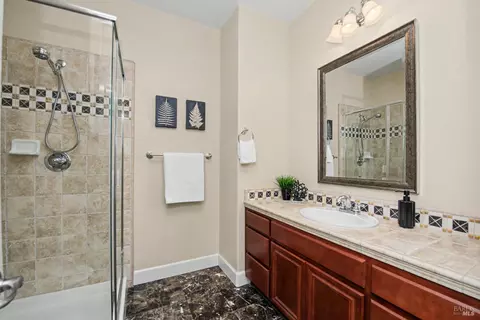Bath - 3183 Olympic Rd, Fairfield, CA 94534 photo 4 of 5