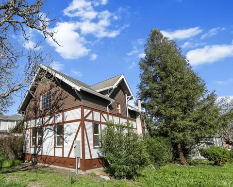 4305 Fistor Dr, Santa Rosa, CA 95409