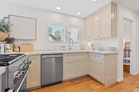 Kitchen - 110 Viola Way, Angwin, CA 94508 photo 2 of 3