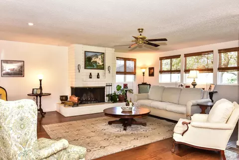 17 Temelec Cir, Sonoma, CA 95476