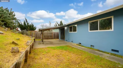 Exterior - 818 Falcon Dr, Vallejo, CA 94589 photo 8 of 9