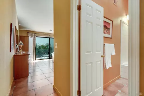 Entry Way - 554 7th St W, Sonoma, CA 95476 photo 4 of 4