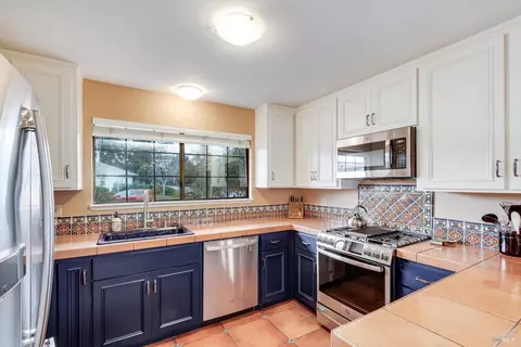 Kitchen - 554 7th St W, Sonoma, CA 95476 photo 1 of 4
