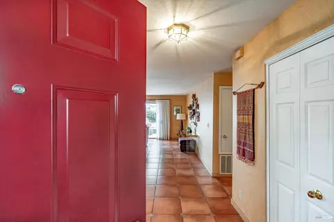 554 7th St W, Sonoma, CA 95476