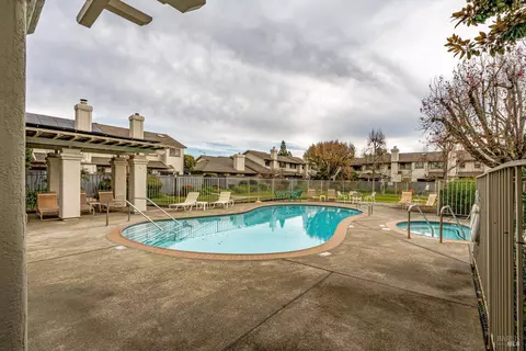 Exterior - 554 7th St W, Sonoma, CA 95476 photo 9 of 10