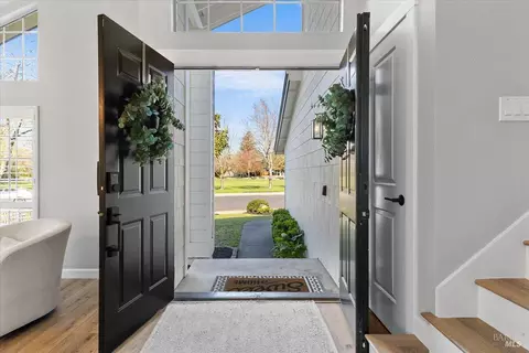 Entry Way - 140 Billington Ln, Windsor, CA 95492 photo 2 of 5