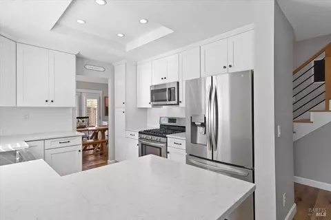 Kitchen - 140 Billington Ln, Windsor, CA 95492 photo 3 of 5