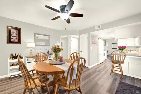 Dining - 369 Kendrick Ln, Vacaville, CA 95687 photo 5 of 5