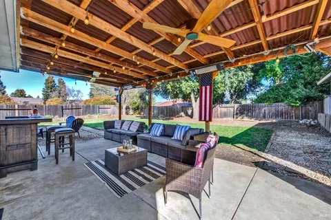 Exterior - 369 Kendrick Ln, Vacaville, CA 95687 photo 9 of 22