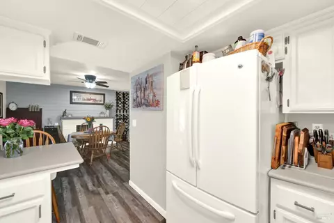 Kitchen - 369 Kendrick Ln, Vacaville, CA 95687 photo 5 of 6