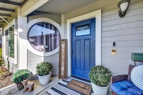 Exterior - 369 Kendrick Ln, Vacaville, CA 95687 photo 5 of 22