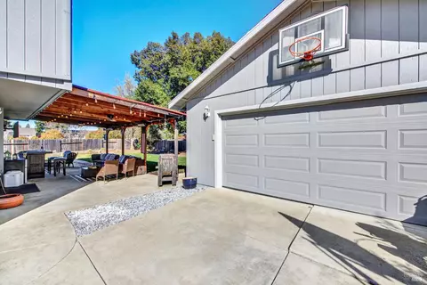 Exterior - 369 Kendrick Ln, Vacaville, CA 95687 photo 20 of 22