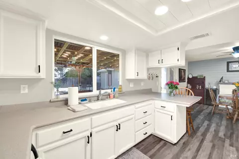 Kitchen - 369 Kendrick Ln, Vacaville, CA 95687 photo 2 of 6