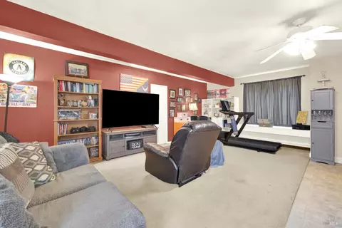 Living - 369 Kendrick Ln, Vacaville, CA 95687 photo 4 of 4