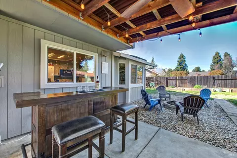 Exterior - 369 Kendrick Ln, Vacaville, CA 95687 photo 14 of 22