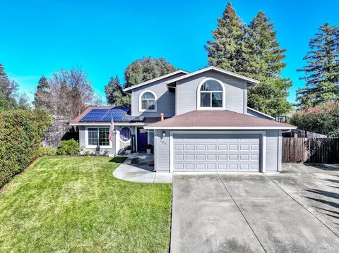 369 Kendrick Ln, Vacaville, CA 95687